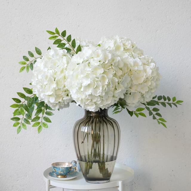 Where to find Oversized White Hydrangea Bloom in Tulsa