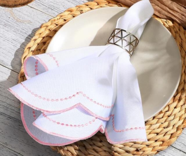 Where to find Penelope Pink Scalloped Dinner Napkins in Tulsa