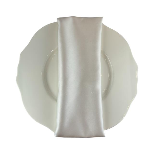 Where to find White Satin Dinner Napkins in Tulsa